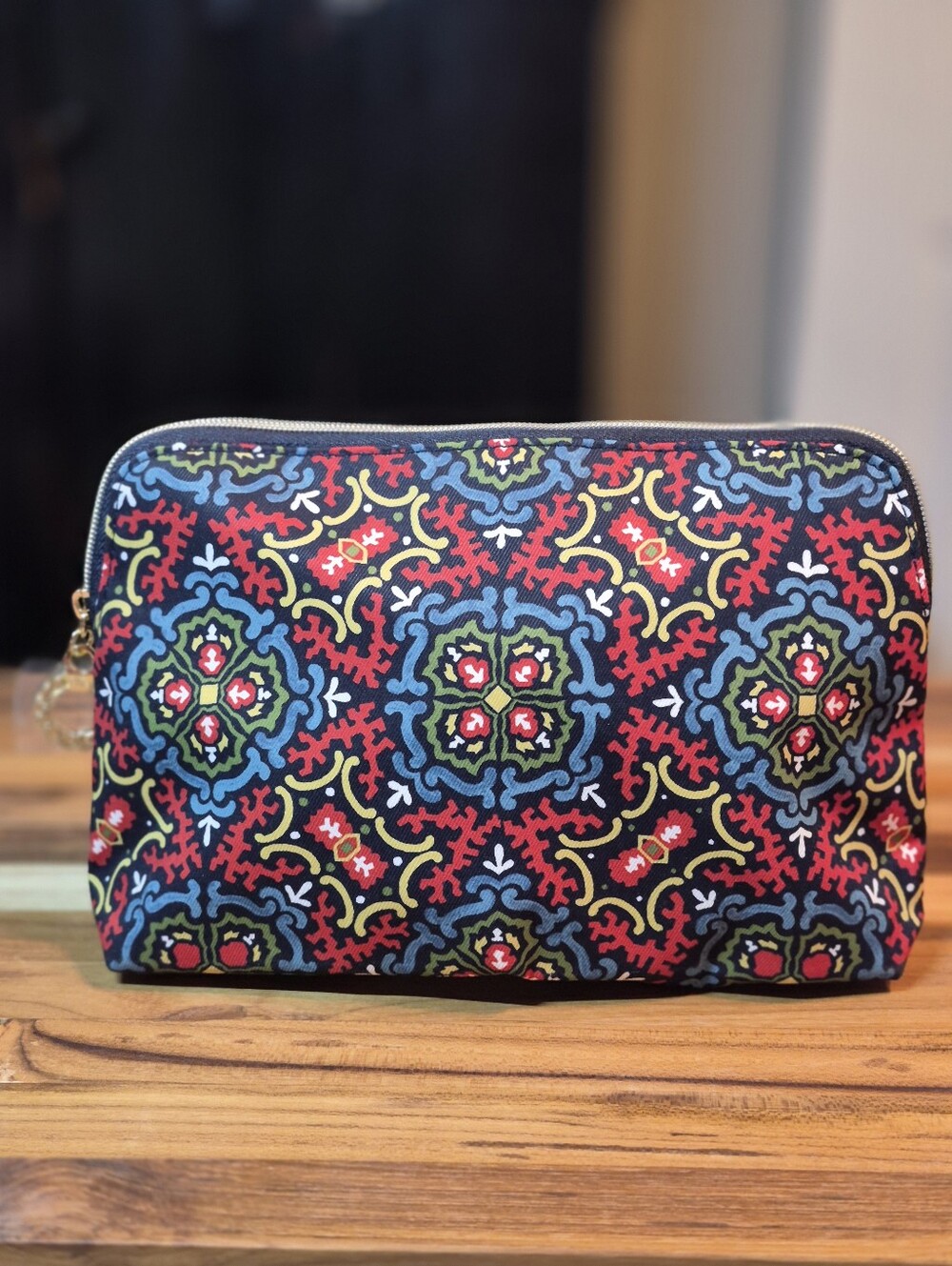 Free Estee Lauder Cosmetic Bag w/$50 Estee Lauder Purchase, 9x6x2, NWOT